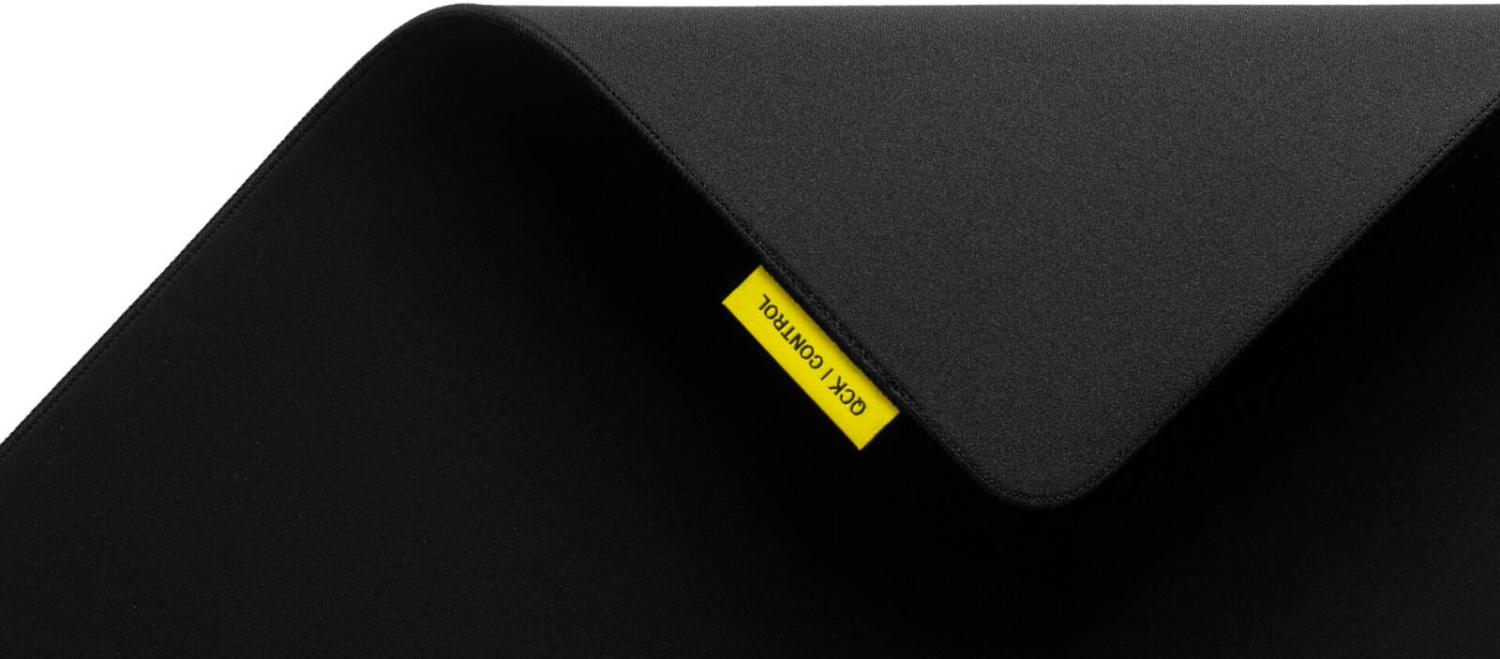 Килимок для мишки SteelSeries QcK Performance Control L 490х420х3,5 Black (63434) - фото 2 Килимок для мишки SteelSeries QcK Performance Control L 490х420х3,5 Black (63434) - фото 2