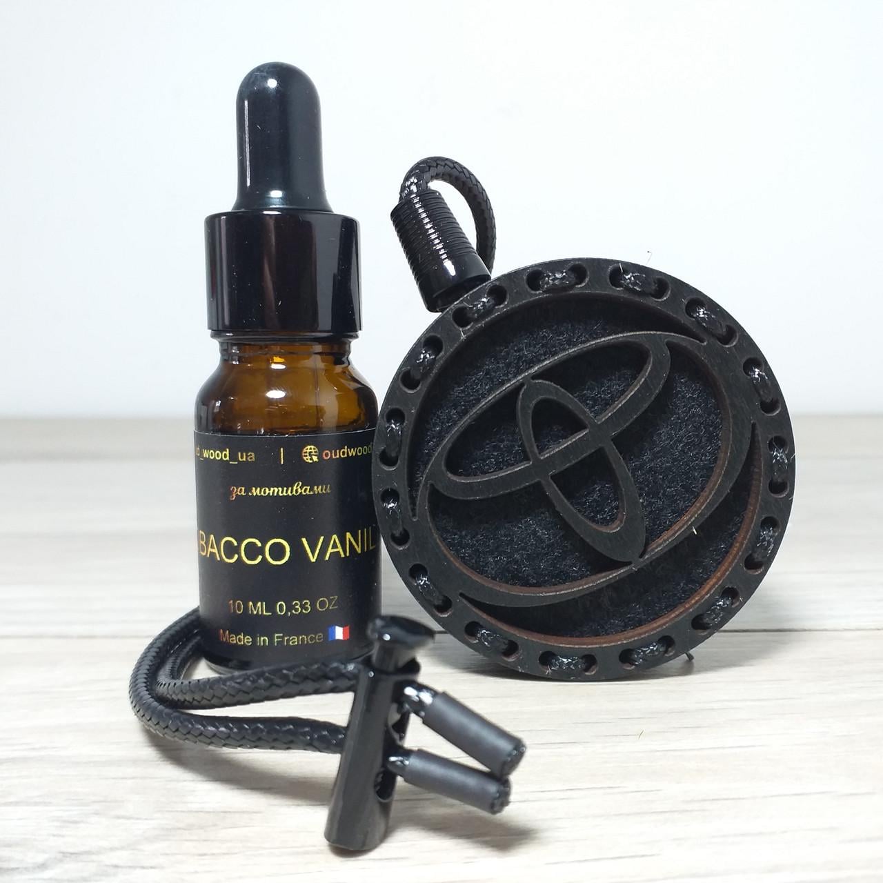 Ароматизатор-подвеска для авто из дерева и войлока с логотипом Toyota и ароматом Tobacco Vanille (KG-12238)