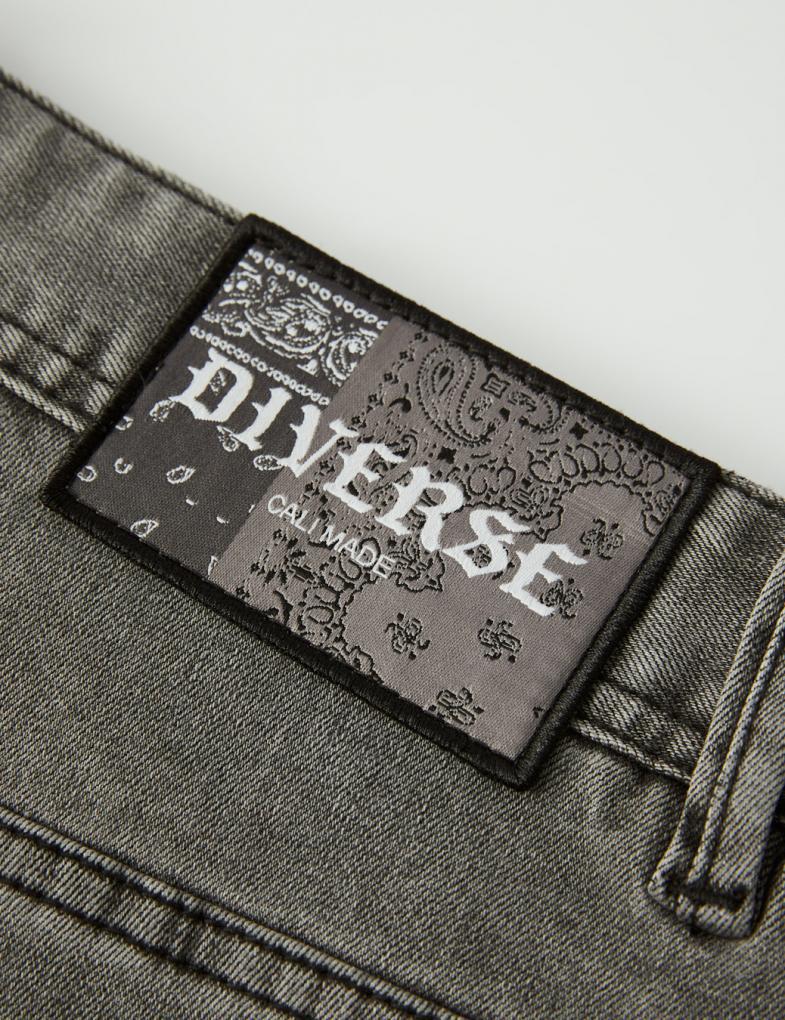 Джинси чоловічі Diverse RADIAN 232 р. 33/32 Світло-сірий (5902598824318) - фото 7