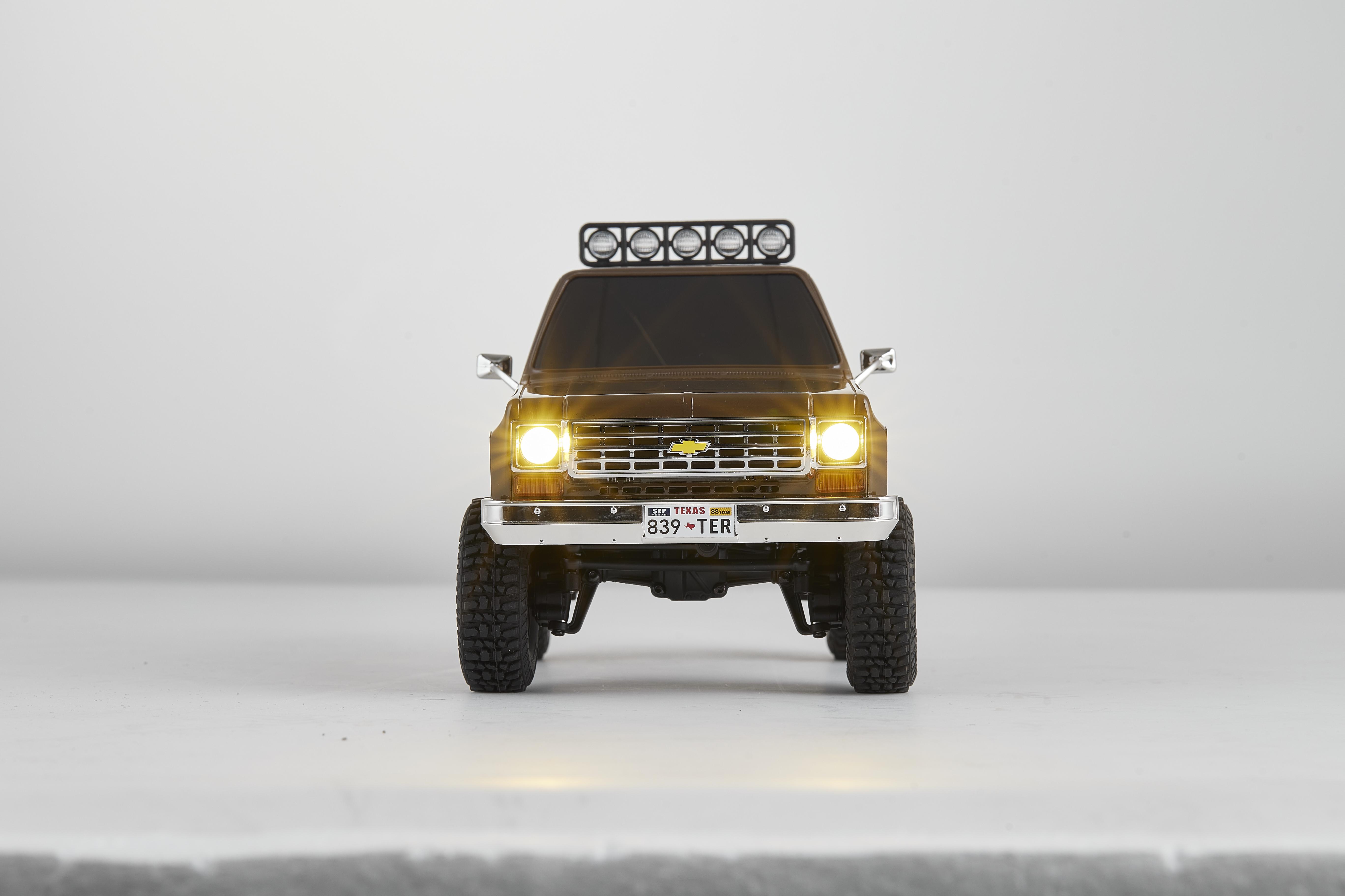 Машинка на радиоуправлении FMS 1:24 FCX24 K5 BLAZE RTR Brown - фото 6 Машинка на радиоуправлении FMS 1:24 FCX24 K5 BLAZE RTR Brown - фото 6