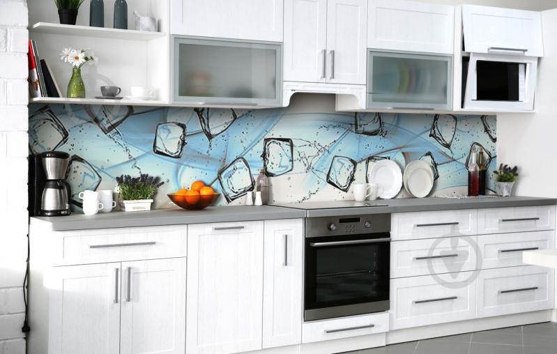 Скинали на кухню Zatarga «Вода со льдом» 600х2500 мм виниловая 3Д наклейка кухонный фартук самоклеящаяся