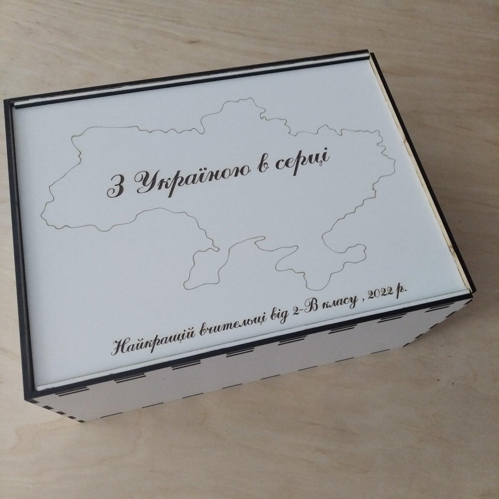 Карта деревянная Украины в подарочной коробке 90х60 см - фото 3