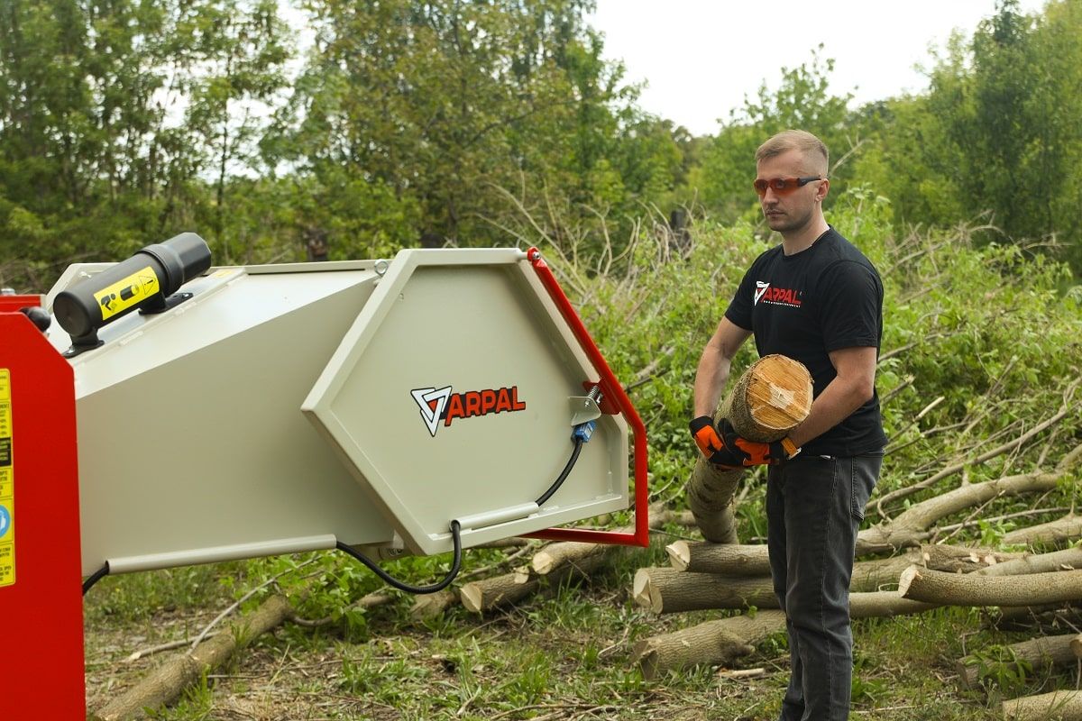 Подрібнювач гілок Arpal на дрова до трактора (АМ-200ТР) - фото 28 Подрібнювач гілок Arpal на дрова до трактора (АМ-200ТР) - фото 28