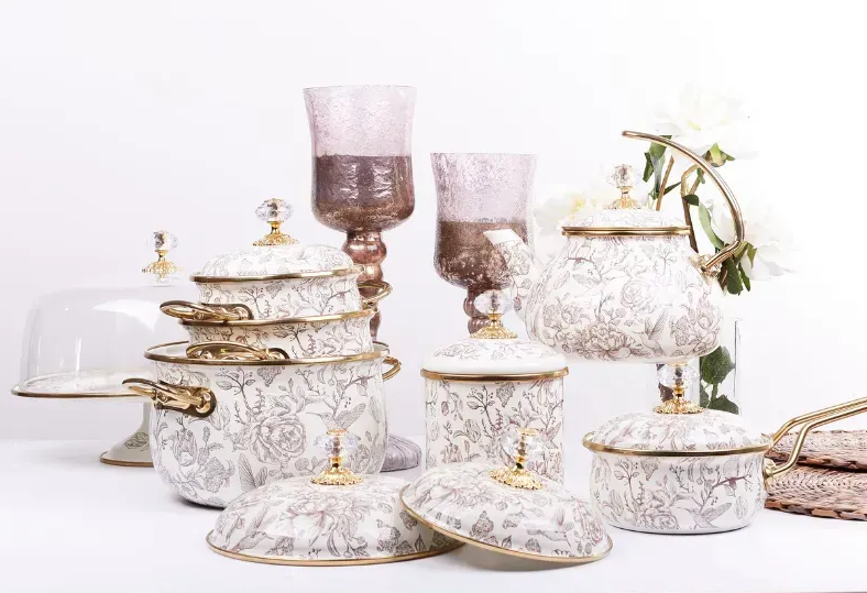 Тортовница эмалированная BIRD Elmani с крышкой на ножке 30 см - фото 15