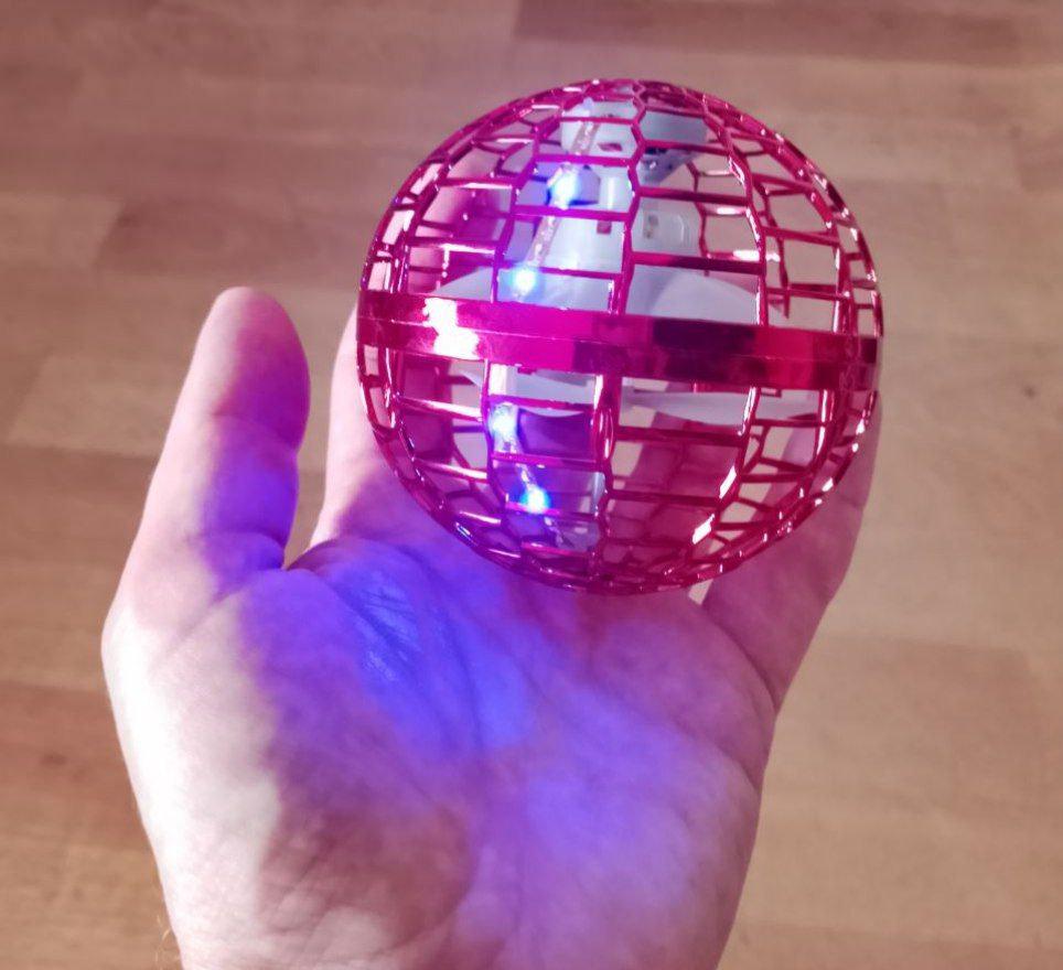 Куля-бумеранг літаюча Flynova дзига з підсвіткою Червоний (27638728) - фото 2 Куля-бумеранг літаюча Flynova дзига з підсвіткою Червоний (27638728) - фото 2