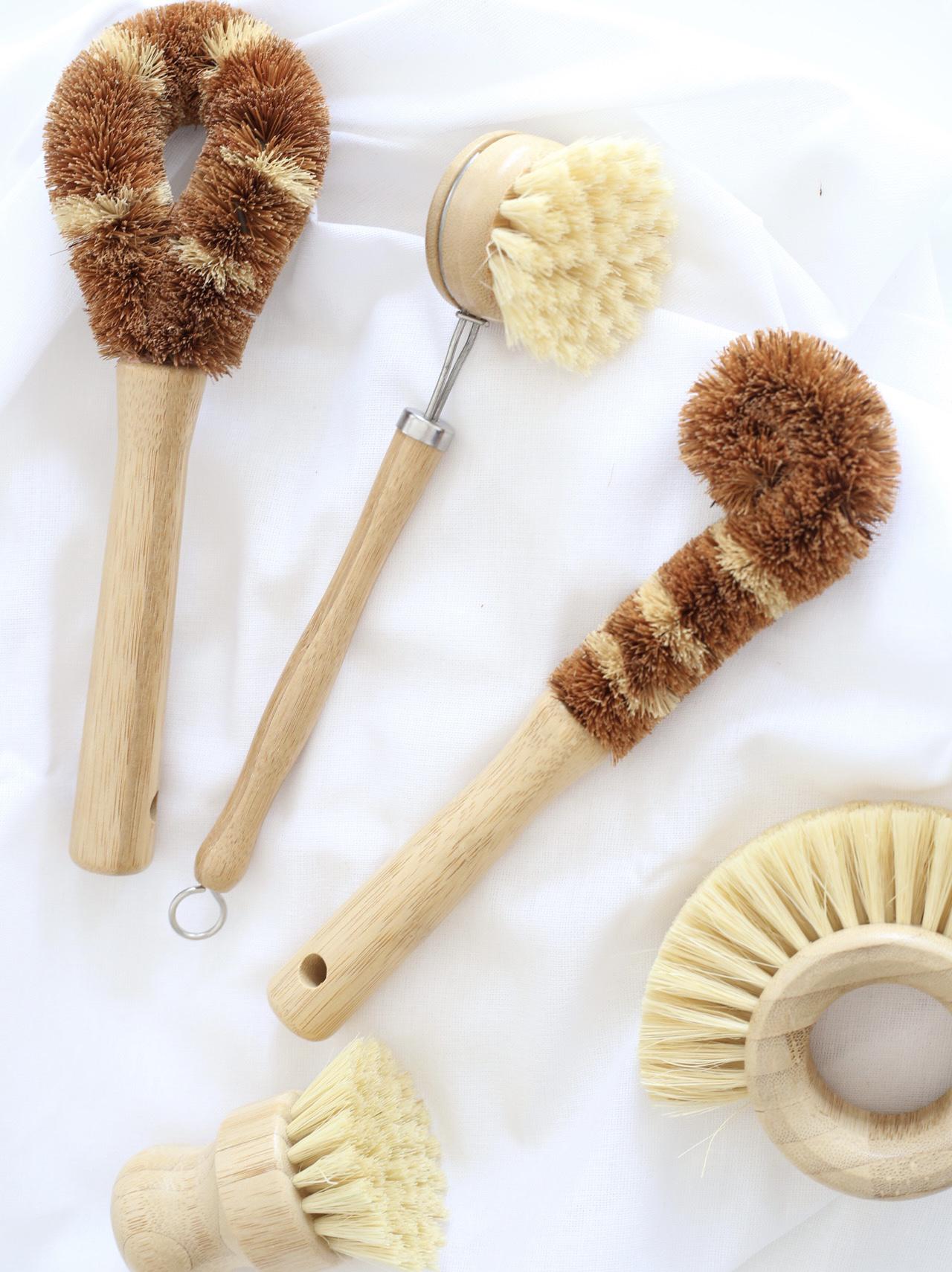 Набор щеток бамбуковых универсальный для мытья посуды и уборки - фото 10 Набор щеток бамбуковых универсальный для мытья посуды и уборки - фото 10