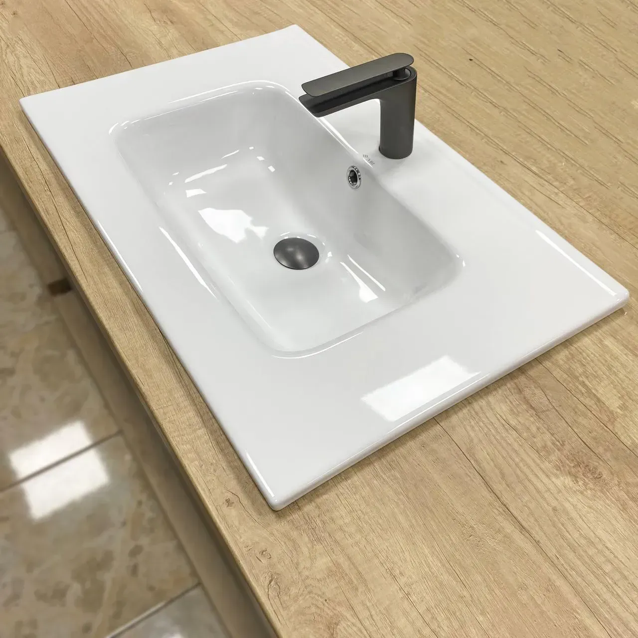 Раковина врезная VBI MORTARA прямоугольная 715x465 мм Белый (RM-VBI-018041) Раковина врезная VBI MORTARA прямоугольная 715x465 мм Белый (RM-VBI-018041)