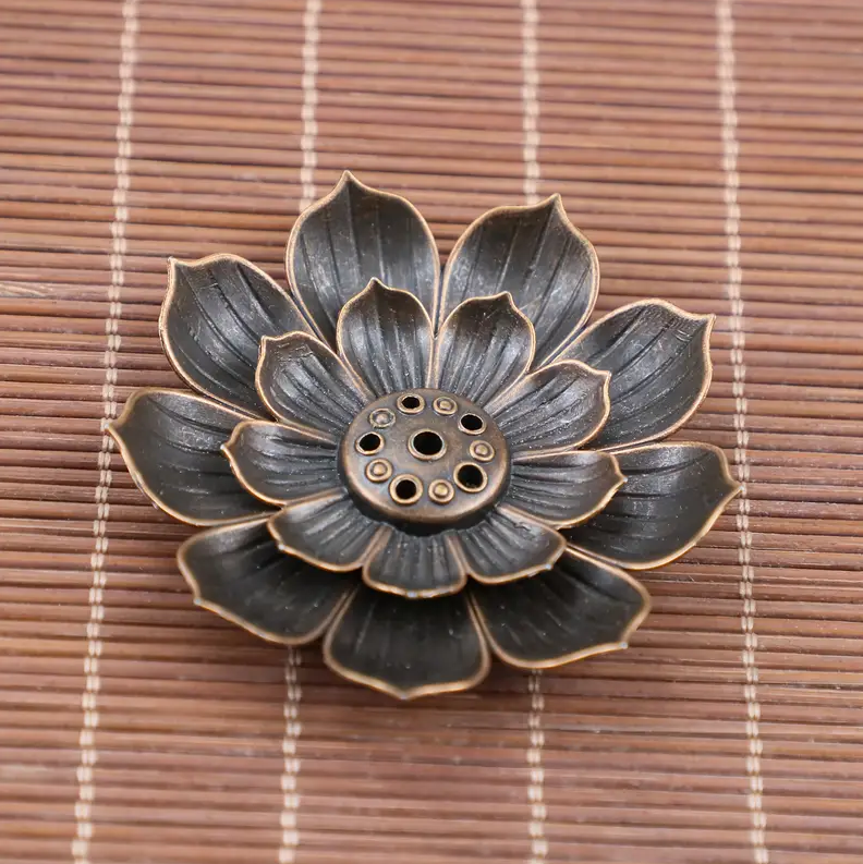 Аромалампа для благовоний Лотос металлическая 5,8х5,8 см (EG4081)