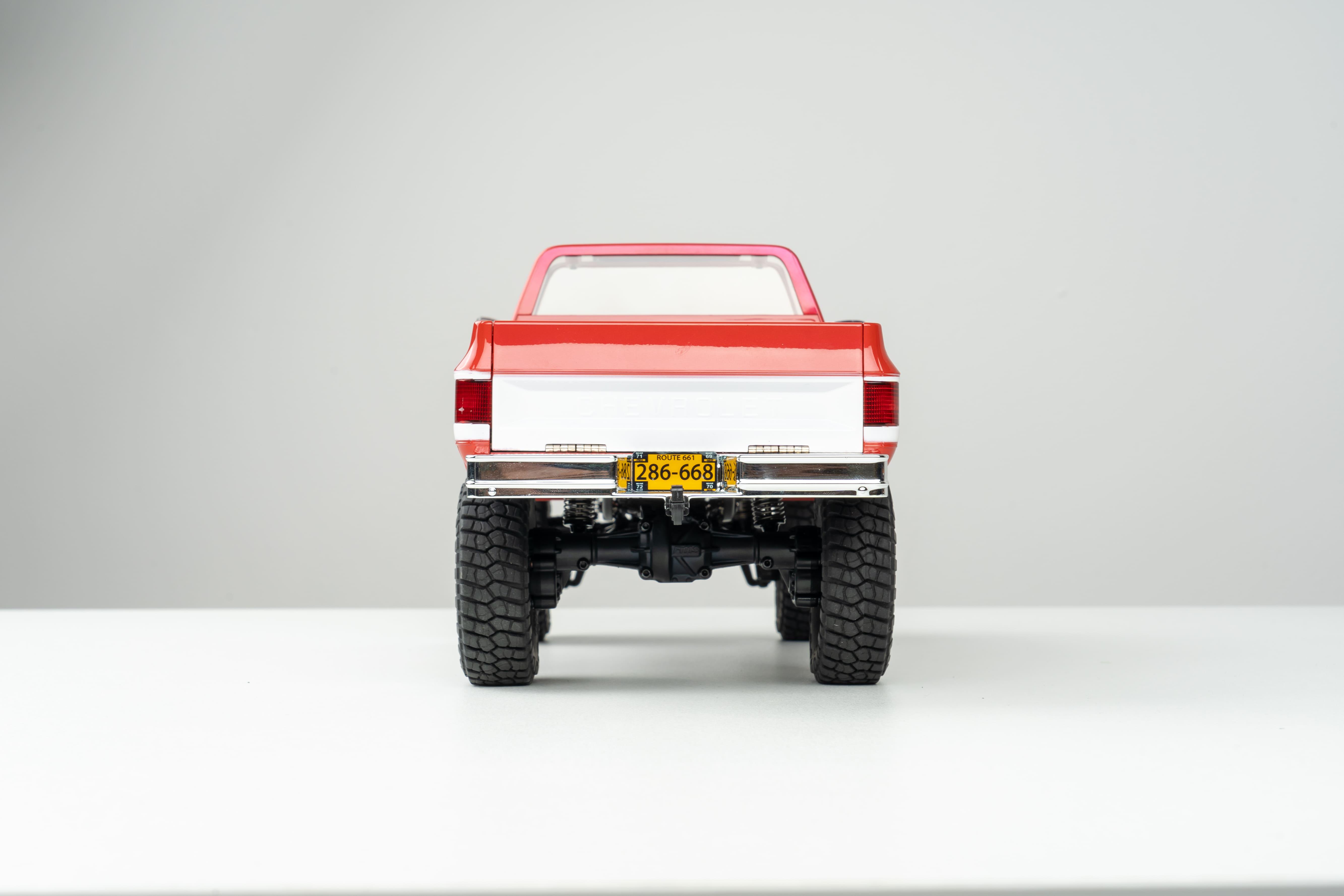 Машинка на радиоуправлении FMS 1:18Chevrolet K10 RTR Красный - фото 24 Машинка на радиоуправлении FMS 1:18Chevrolet K10 RTR Красный - фото 24