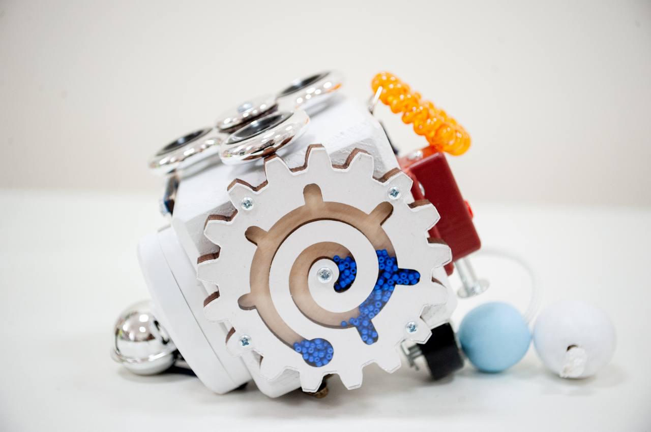 Бізікуб дорожній з дерева 7 см Синій (0003) - фото 4 Бізікуб дорожній з дерева 7 см Синій (0003) - фото 4