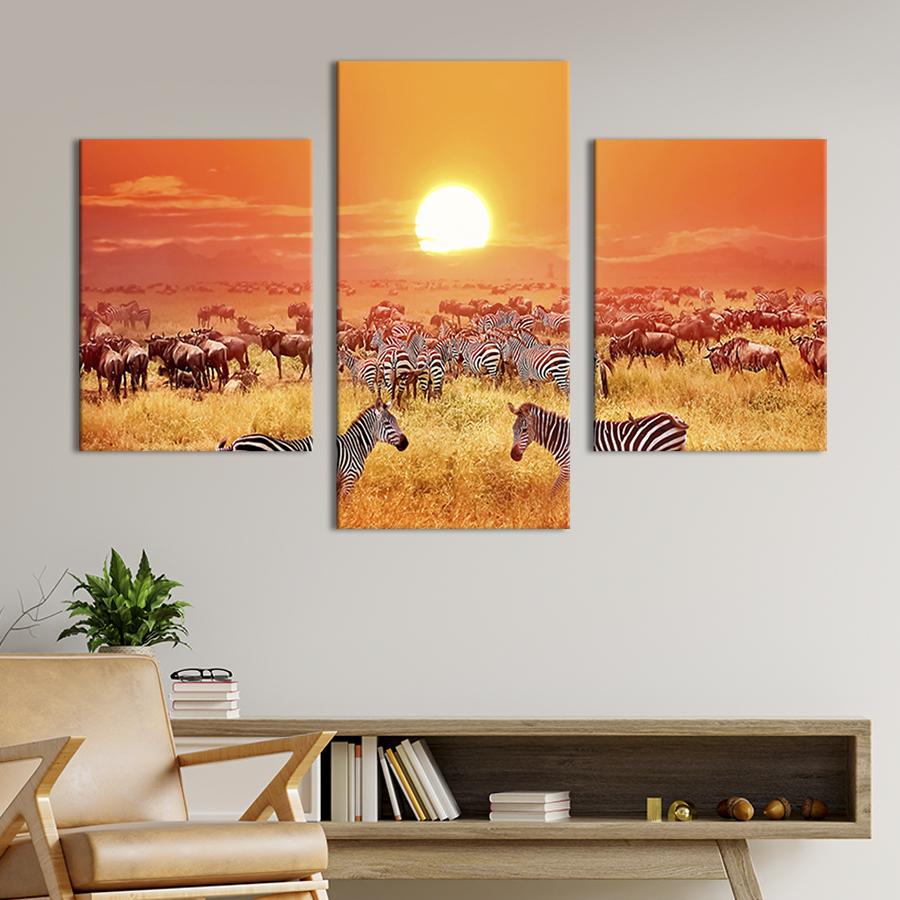 Модульная картина на холсте Триптих Зебры и антилопы в саванне 96x60 см (190-32)