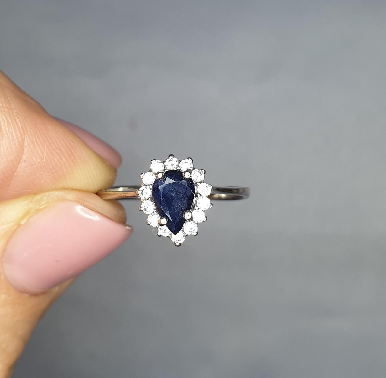 Кольцо серебряное с сапфиром р. 18 1,50 г (1393003629) Кольцо серебряное с сапфиром р. 18 1,50 г (1393003629)