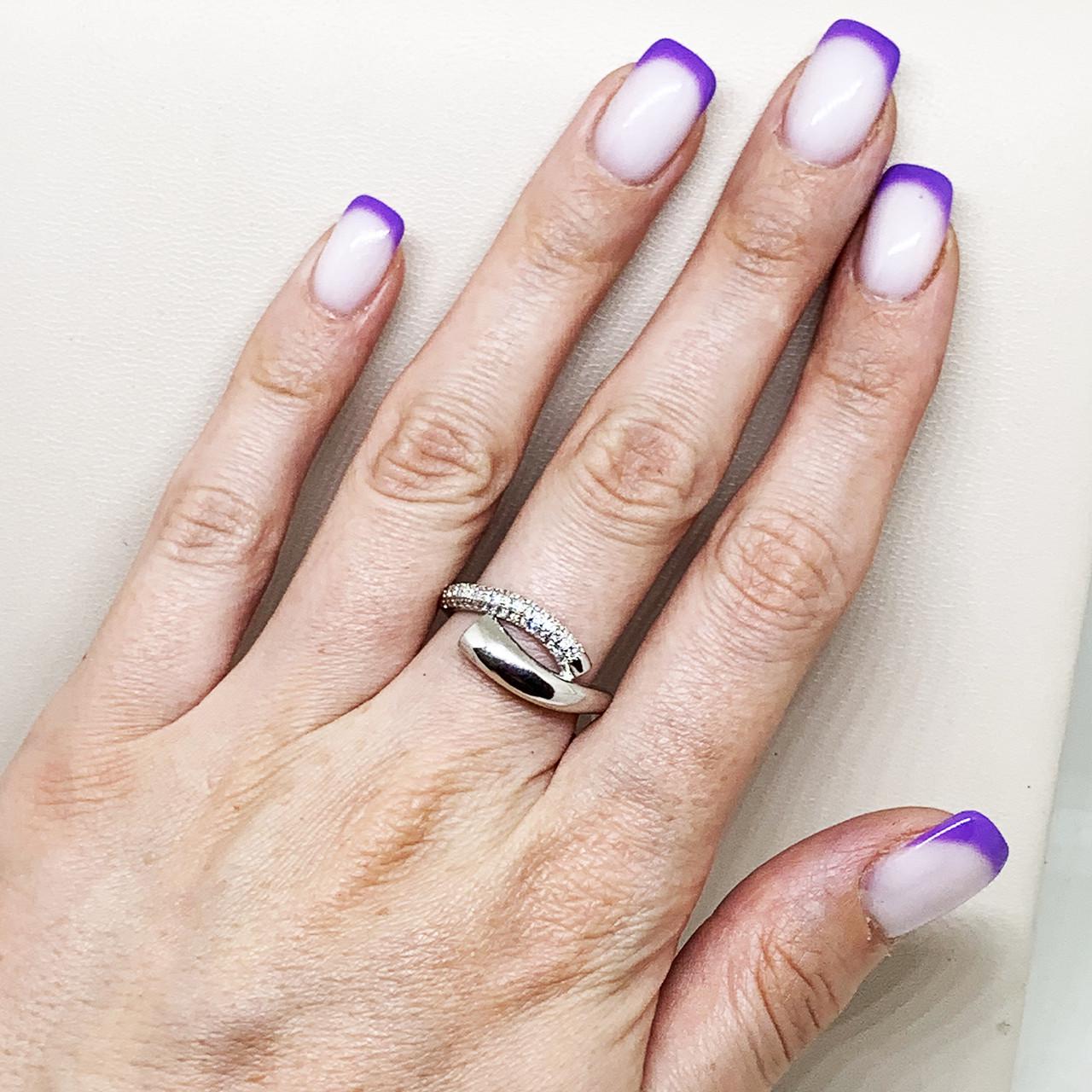 Кольцо серебряное с кубическим цирконием р. 18 3,1 г (1683590115)