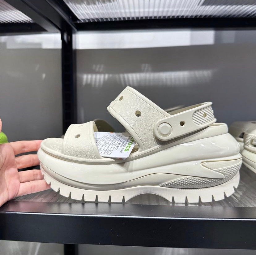 Сандали женские Crocs Mega Crush Sandal р. 39/40 Bone (14718) - фото 3