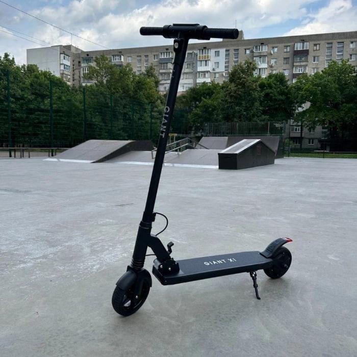 Электросамокат детский GIANT City X1 350W 6 Ah/7,5 Ah 24V Черный (33280665) Электросамокат детский GIANT City X1 350W 6 Ah/7,5 Ah 24V Черный (33280665)