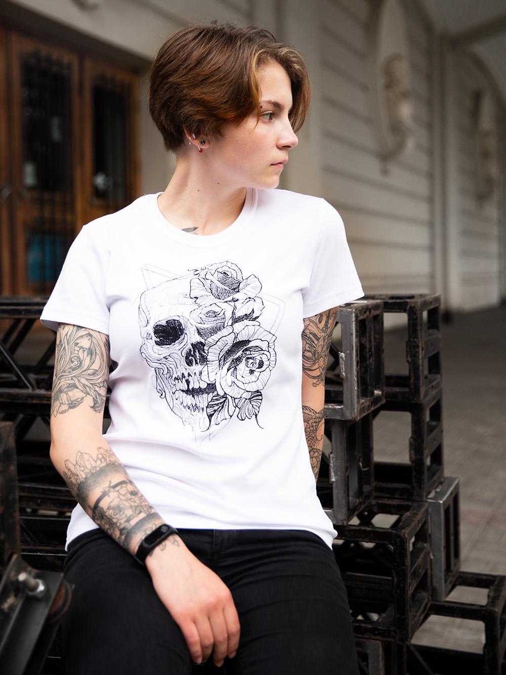 Футболка з вишивкою BATIAR Череп з трояндою XXL Білий