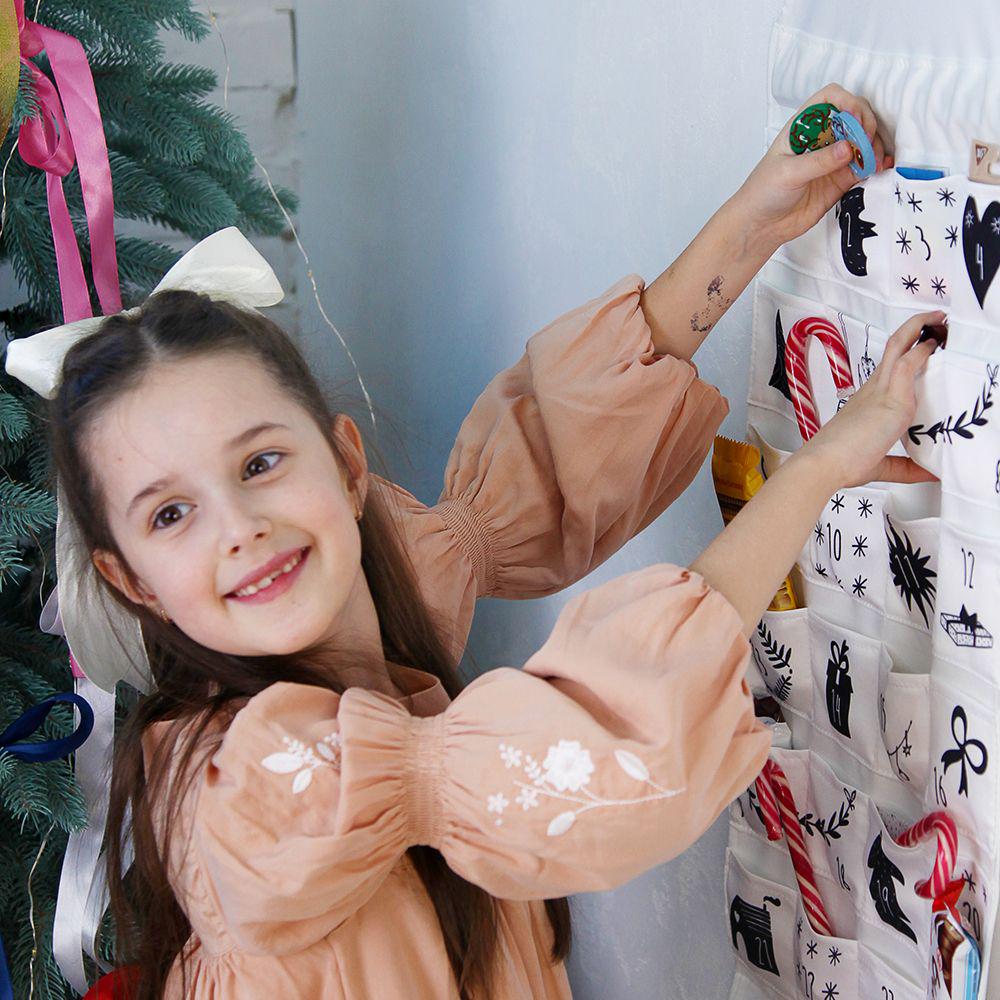 Адвент-календарь Рождественский домик с карманами на 24 дня на английском языке (ADV_NG_6_ENG) - фото 6 Адвент-календарь Рождественский домик с карманами на 24 дня на английском языке (ADV_NG_6_ENG) - фото 6