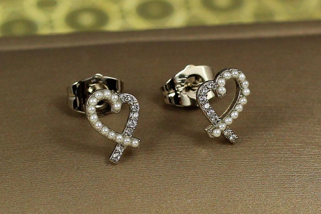 Серьги гвоздики Xuping Jewelry Сердце ободок с жемчужинами 10 мм Серебристый (2089184319)