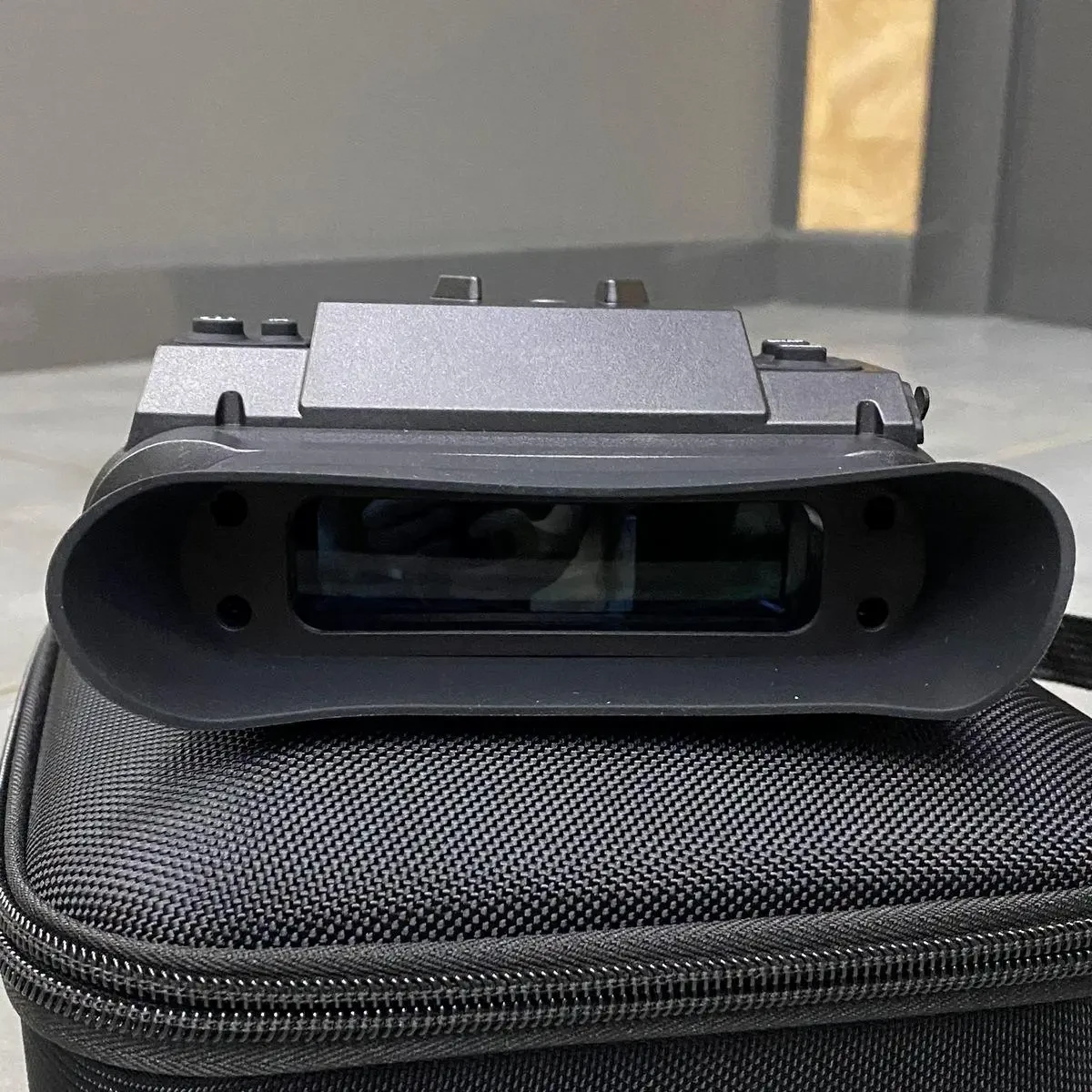 Прилад нічного бачення цифровий Spina optics NVG-G1 з кріпленням на шолом/кейс/система ременів для голови (244741) - фото 8 Прилад нічного бачення цифровий Spina optics NVG-G1 з кріпленням на шолом/кейс/система ременів для голови (244741) - фото 8