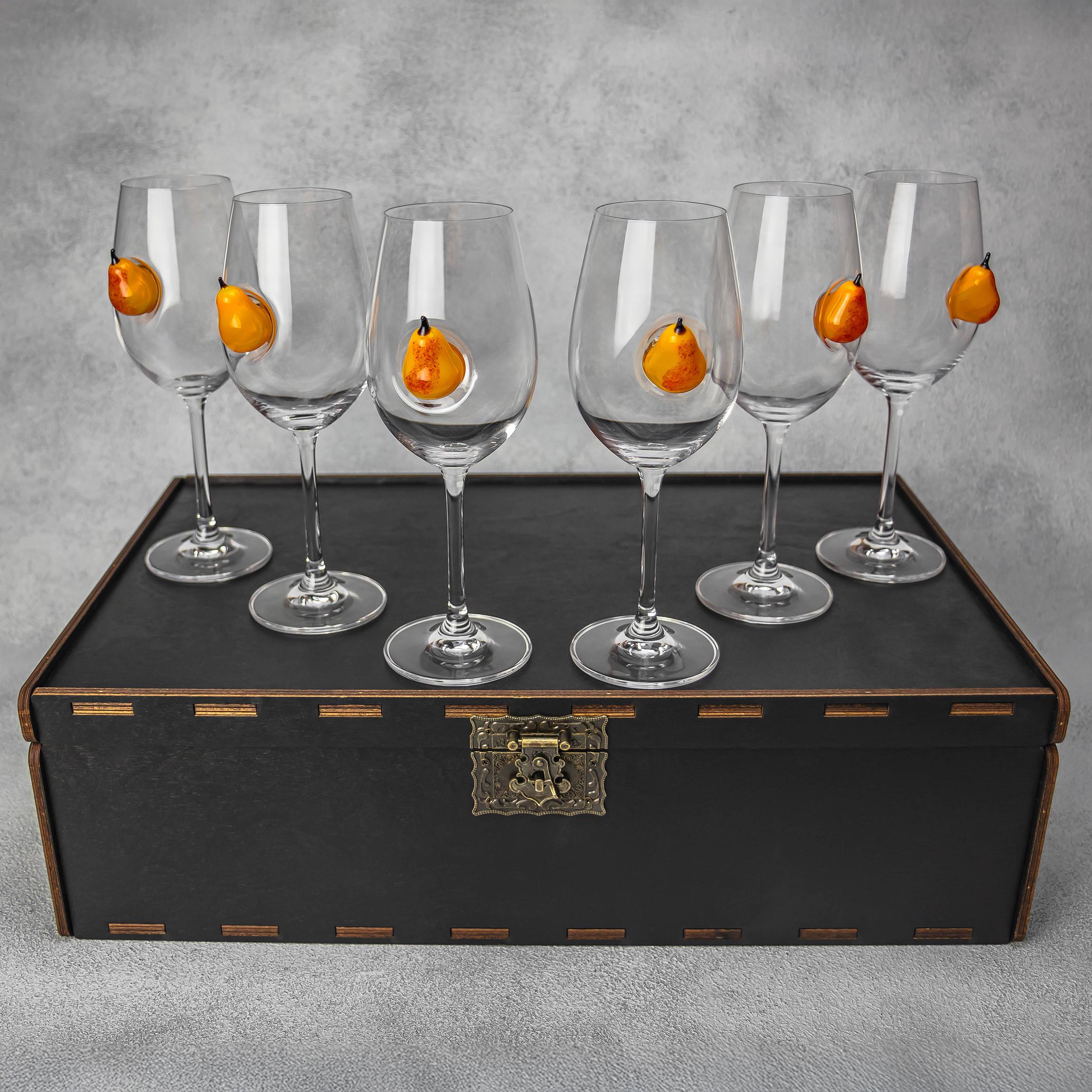 Набір VSKLO на 6 келихів для вина з грушею 350 мл (31517089)