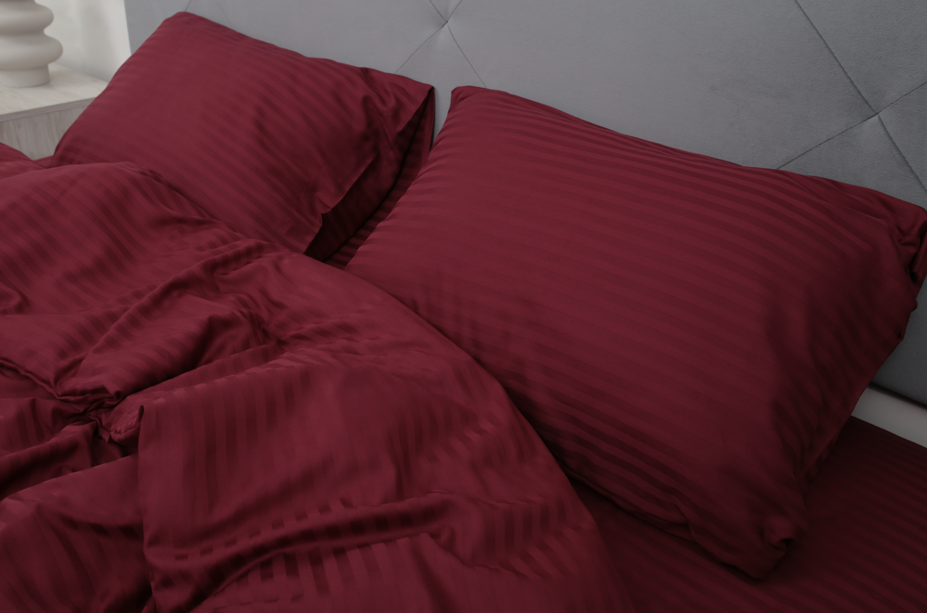 Комплект постельного белья семейный Amore bordo1652 страйп-сатин Бордовый (KPB-As-STLux-bordo1652 50x70_) - фото 5 Комплект постельного белья семейный Amore bordo1652 страйп-сатин Бордовый (KPB-As-STLux-bordo1652 50x70_) - фото 5