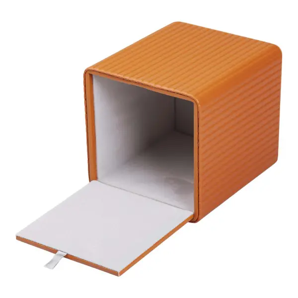 Серветниця квадратна YIWU з екошкіри та корпусом із МДФ 13х13х14,7 см Коричневий (147-107- HP-3-201BR) - фото 6 Серветниця квадратна YIWU з екошкіри та корпусом із МДФ 13х13х14,7 см Коричневий (147-107- HP-3-201BR) - фото 6