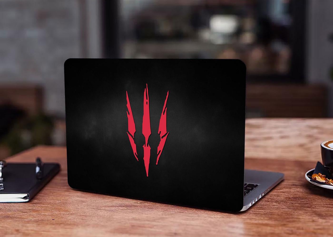 Декоративная наклейка на ноутбук 17,3" Ведьмак Red Logo 400х260 мм (100922_17)