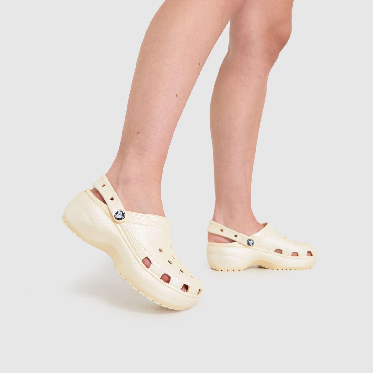 Сабо с блестками Crocs Classic Platform Shimmer р. 40-41 Vanilla (14266731) - фото 10 Сабо с блестками Crocs Classic Platform Shimmer р. 40-41 Vanilla (14266731) - фото 10