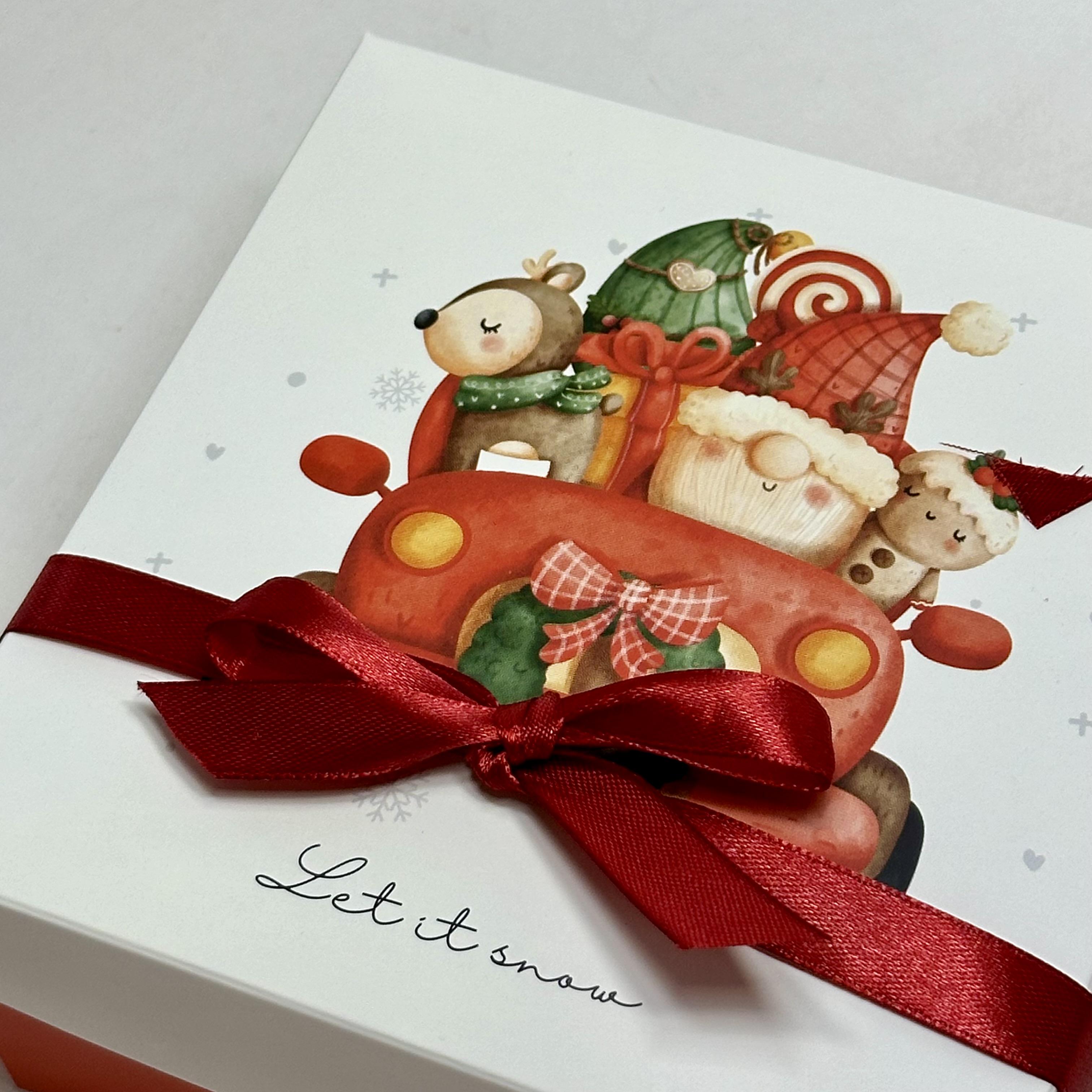 Набір подарунковий з новорічними шкарпетками та іграшкою - фото 4 Набір подарунковий з новорічними шкарпетками та іграшкою - фото 4