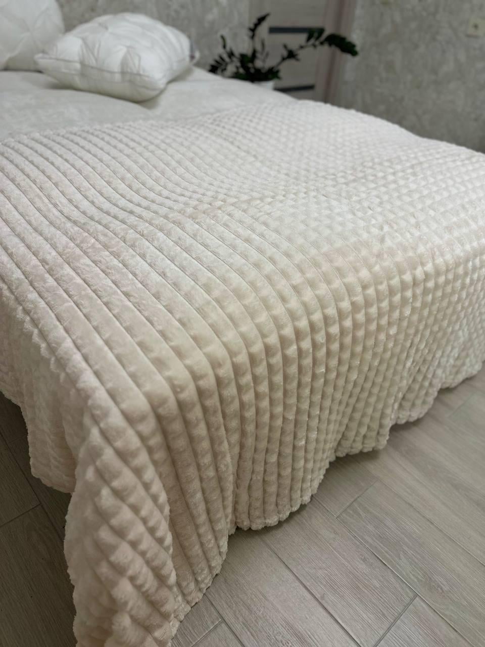 Плед плюшевий євро 200х215 см Молочний (Д-plkrokEV-005)