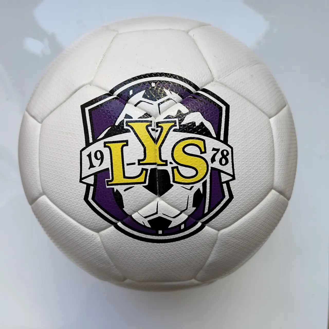 М'яч футбольний гібридний LYS Size 5 (11261201)