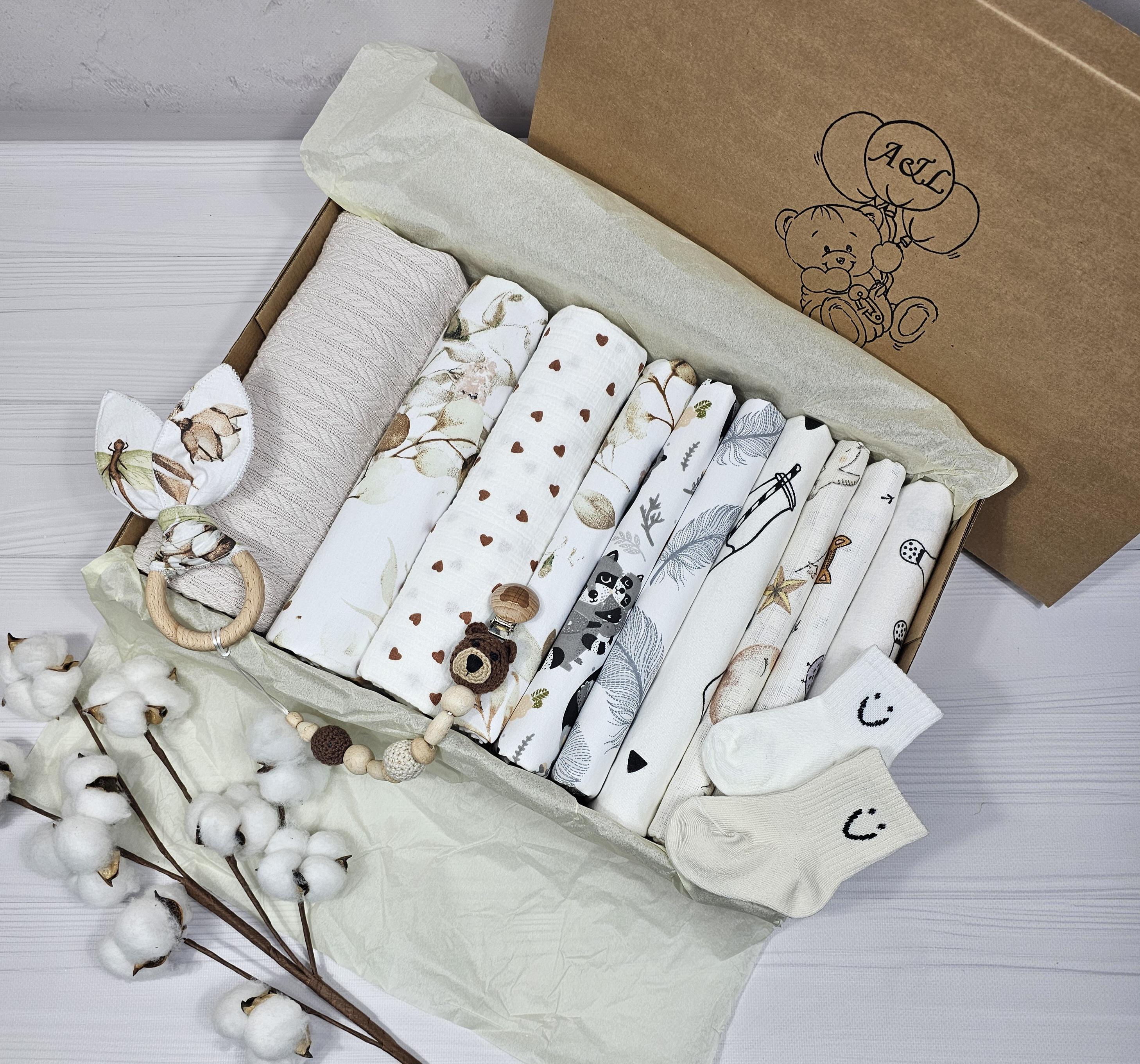 Набор для новорожденного a.l.babybox Хлопок плед/пеленки и грызунок (26867424)