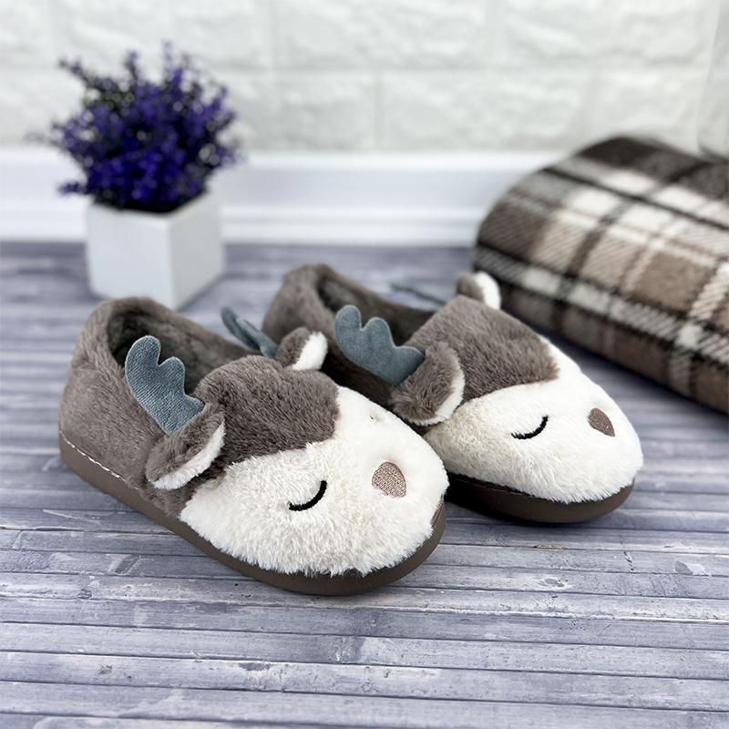 Домашні тапочки жіночі Jomix Е-000245 Олені із закритою пятою 23,5 см p. 37 Коричневий (24739149) - фото 3 Домашні тапочки жіночі Jomix Е-000245 Олені із закритою пятою 23,5 см p. 37 Коричневий (24739149) - фото 3