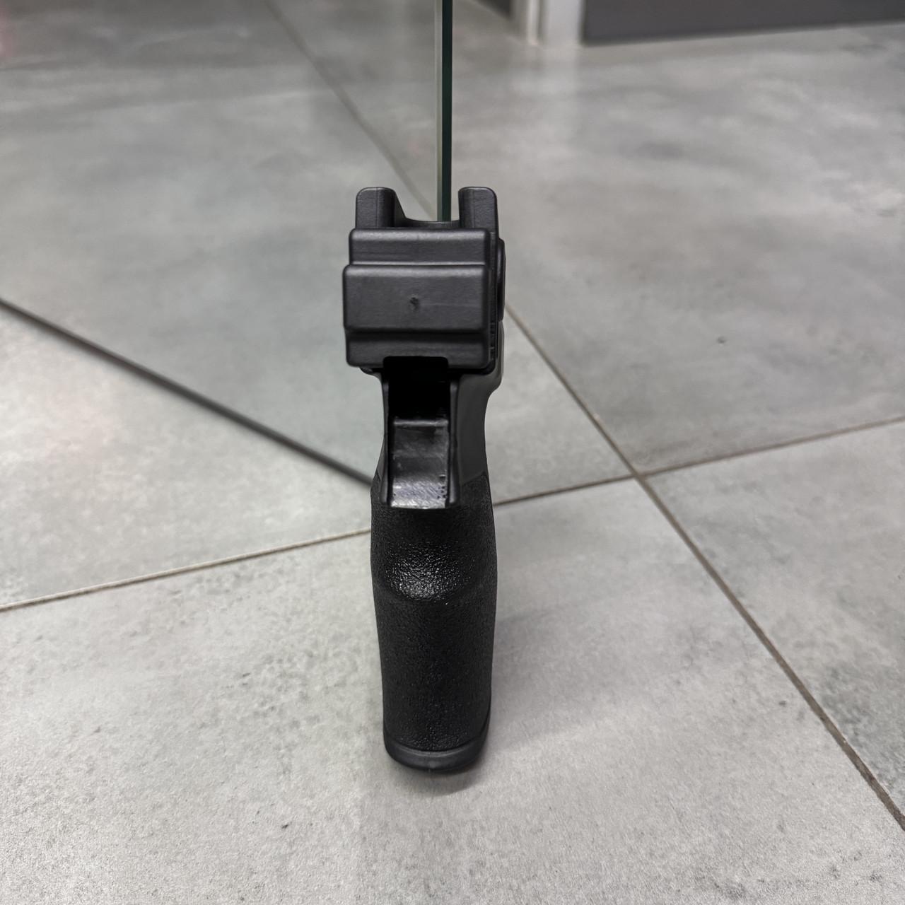 Рукоятка пистолетная DLG Tactical DLG-089 для Saiga 12 с отсеком и гнездами для ремня Черный (245546) - фото 3 Рукоятка пистолетная DLG Tactical DLG-089 для Saiga 12 с отсеком и гнездами для ремня Черный (245546) - фото 3