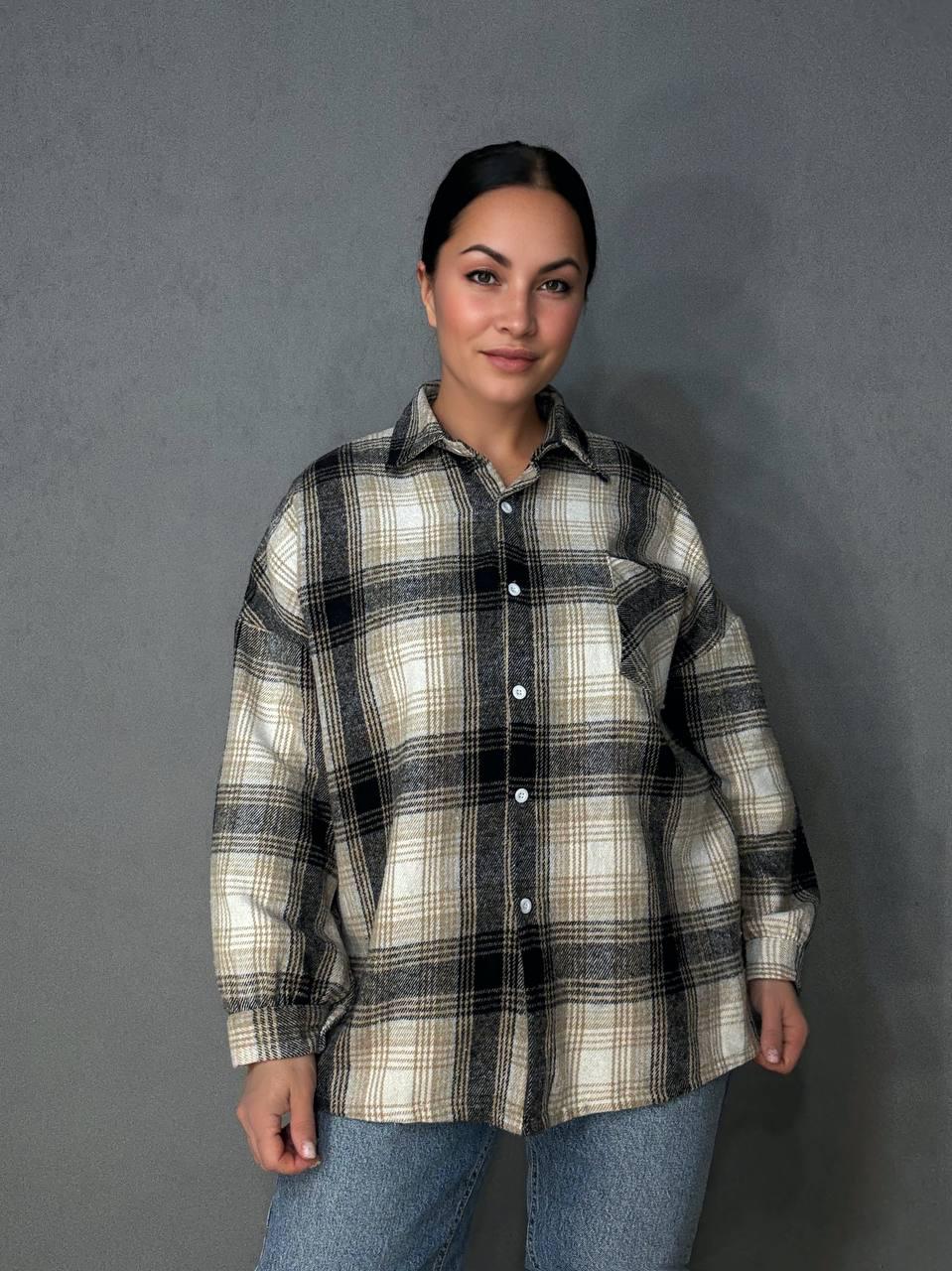 Сорочка жіноча A-N 211 картата оверсайз в клітинку тепла байкова кишеня OS Темно-бежевий (2954) Сорочка жіноча A-N 211 картата оверсайз в клітинку тепла байкова кишеня OS Темно-бежевий (2954)