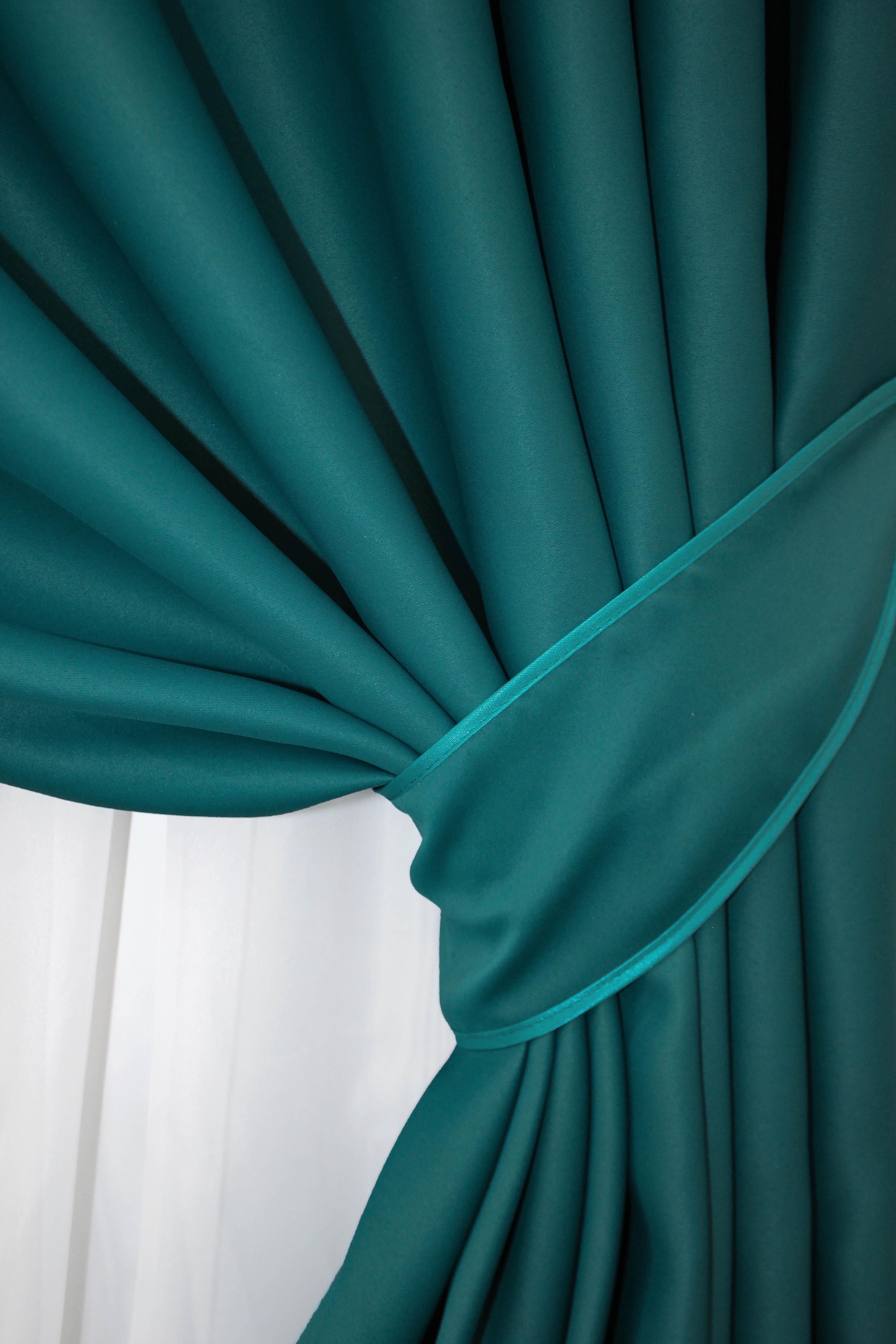 Комплект готових штор VR-Textil блекаут Bagema Rvs № 1297ш 150х270 см 2 шт. Смарагдовий (33-0148) - фото 5 Комплект готових штор VR-Textil блекаут Bagema Rvs № 1297ш 150х270 см 2 шт. Смарагдовий (33-0148) - фото 5