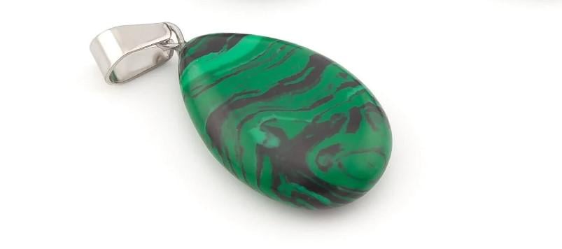 Кулон Капля Малахит 16х6х34 мм 1 шт. (НК1621к25)