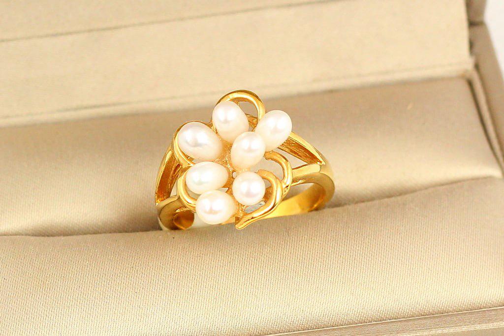 Кольцо Гроно малое с натуральными речными жемчужинами р. 19 Золотистый (28811429)