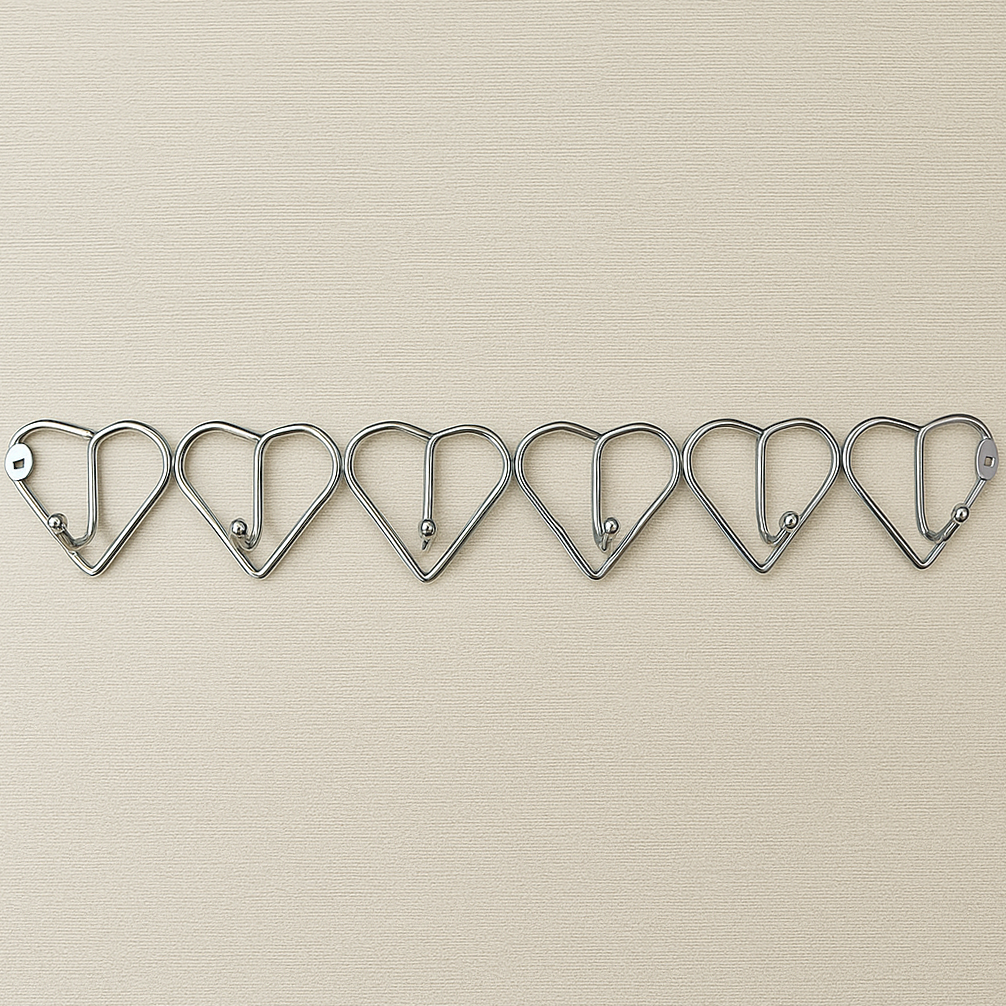 Вешалка настенная металлическая сердечки 6 крючков (1978) Вешалка настенная металлическая сердечки 6 крючков (1978)