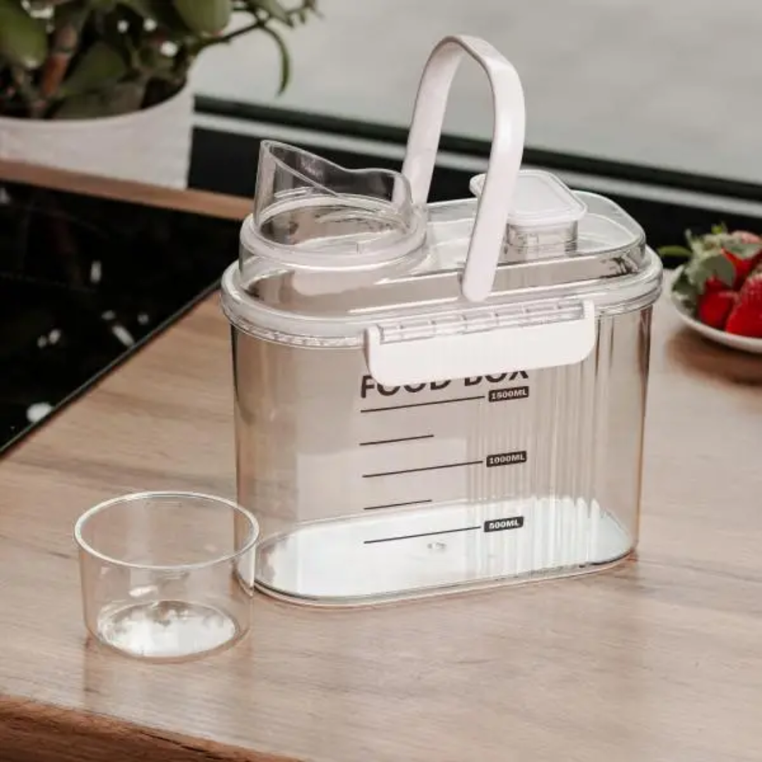 Контейнер для хранения сыпучих продуктов с крышкой и дозатором 2 л Белый Контейнер для хранения сыпучих продуктов с крышкой и дозатором 2 л Белый