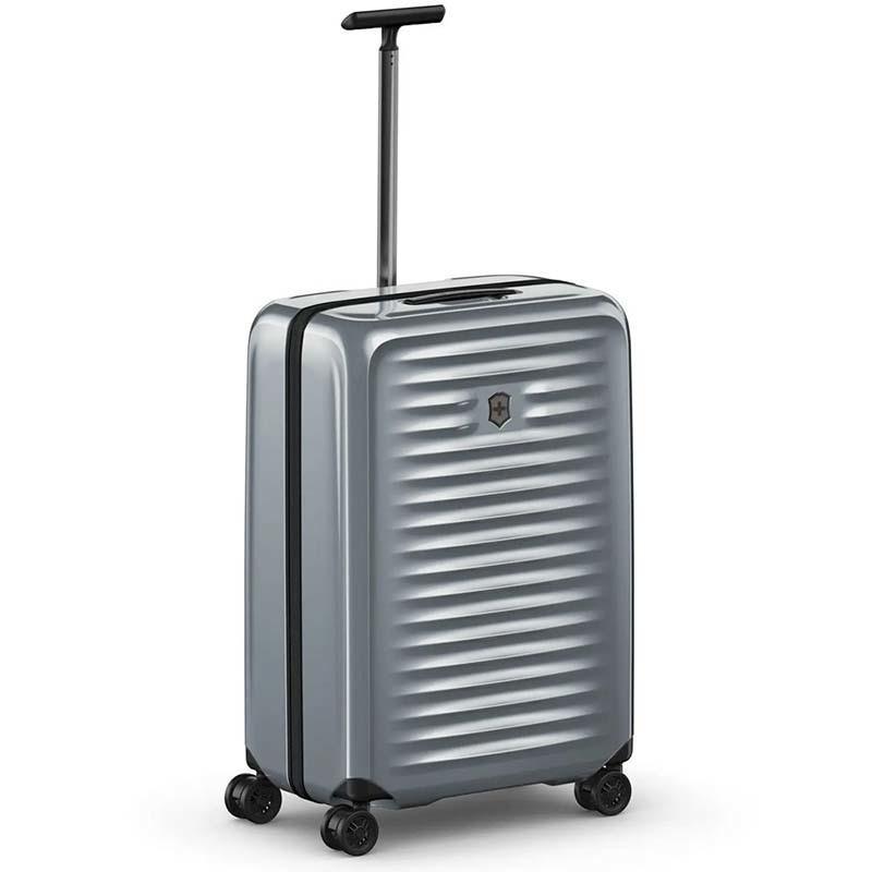 Валіза на 4 колесах Victorinox Travel M 74 л Airox Silver (Vt612508) - фото 2 Валіза на 4 колесах Victorinox Travel M 74 л Airox Silver (Vt612508) - фото 2