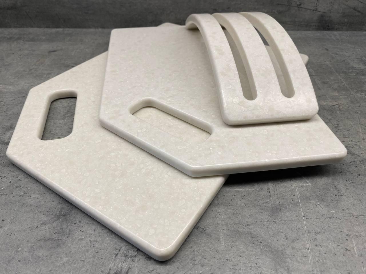 Набор досок кухонных Pegasus из искусственного камня на подставке 2 шт. (220) - фото 2 Набор досок кухонных Pegasus из искусственного камня на подставке 2 шт. (220) - фото 2