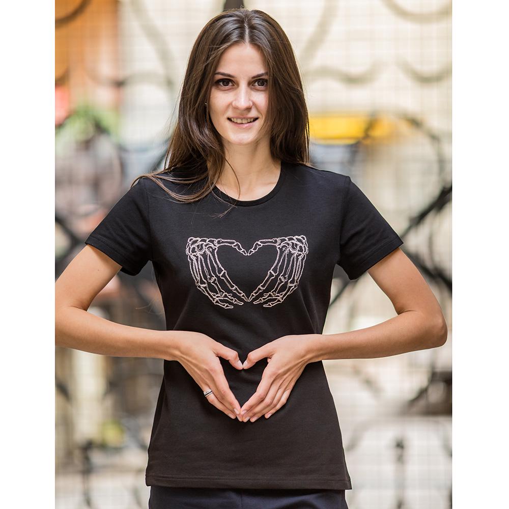 Футболка с вышивкой BATIAR Сердце в руках L Черный Футболка с вышивкой BATIAR Сердце в руках L Черный