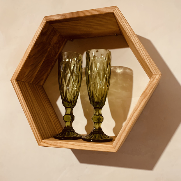 Полочка деревянная Сота 32х37х15 см (27283775)