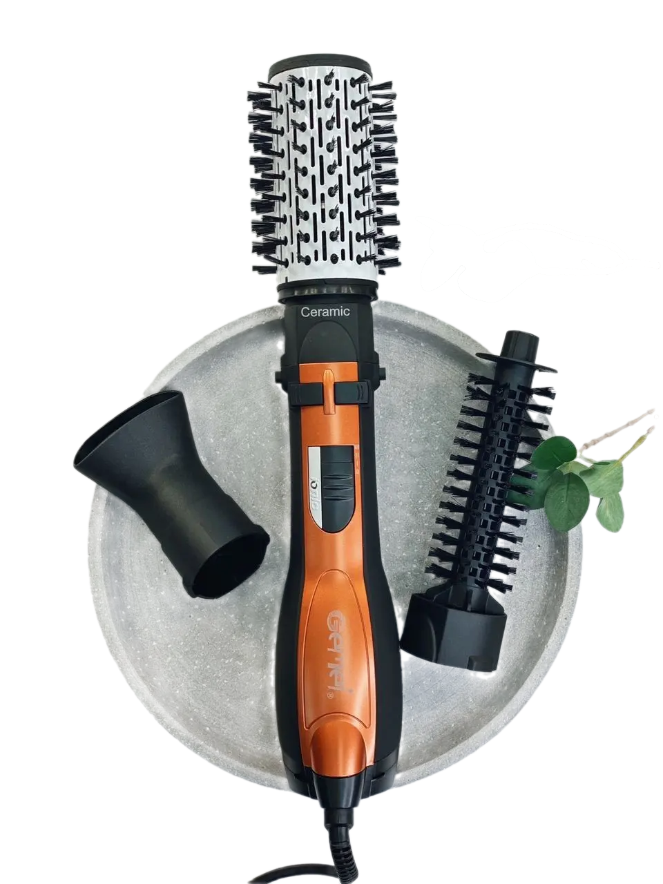 Фен-гребінець Gemei GM-4828 з насадками Фен-гребінець Gemei GM-4828 з насадками