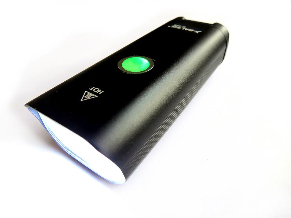 Фонарь велосипедный BL-B516-XPE с аккумулятором (8777) Фонарь велосипедный BL-B516-XPE с аккумулятором (8777)