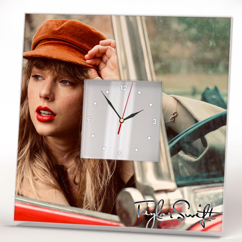 Часы Певица Taylor Swift 260x260 мм (C04661)