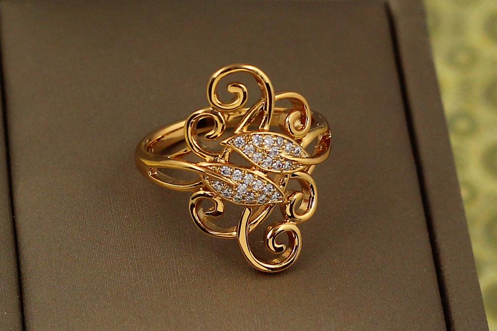 Кольцо Xuping Jewelry Два листика в завитках р. 16 Золотистый