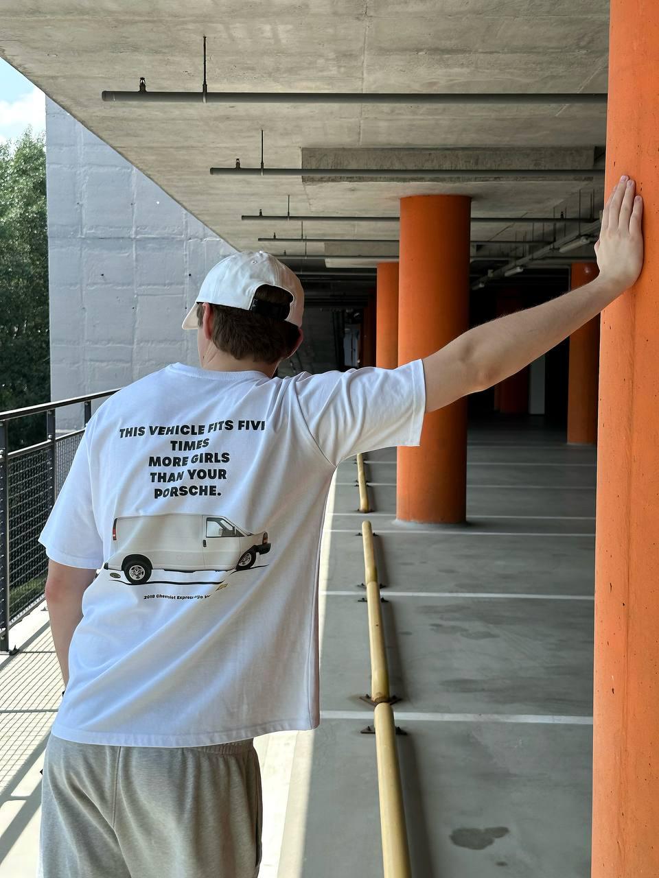 Футболка MEAN LTD 2018 Chevy Express cargo van Этот автомобиль fit five times more girls than your XL Белый Porsche (MLD0018285) - фото 8 Футболка MEAN LTD 2018 Chevy Express cargo van Этот автомобиль fit five times more girls than your XL Белый Porsche (MLD0018285) - фото 8