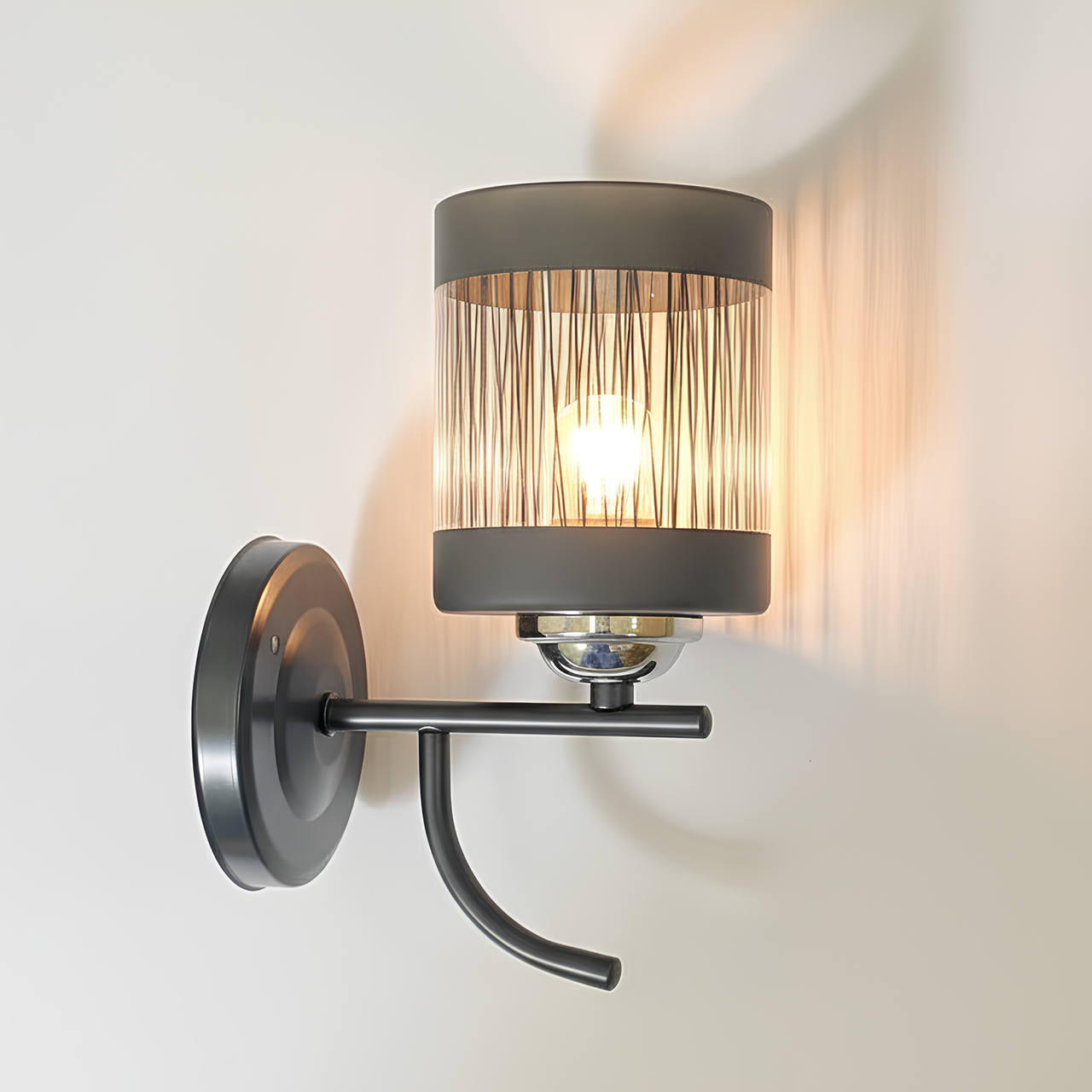 Бра Valeso в современном стиле под одну лампу Е27 Черный/Хром (Ю B-6979A/1 BK+CR)